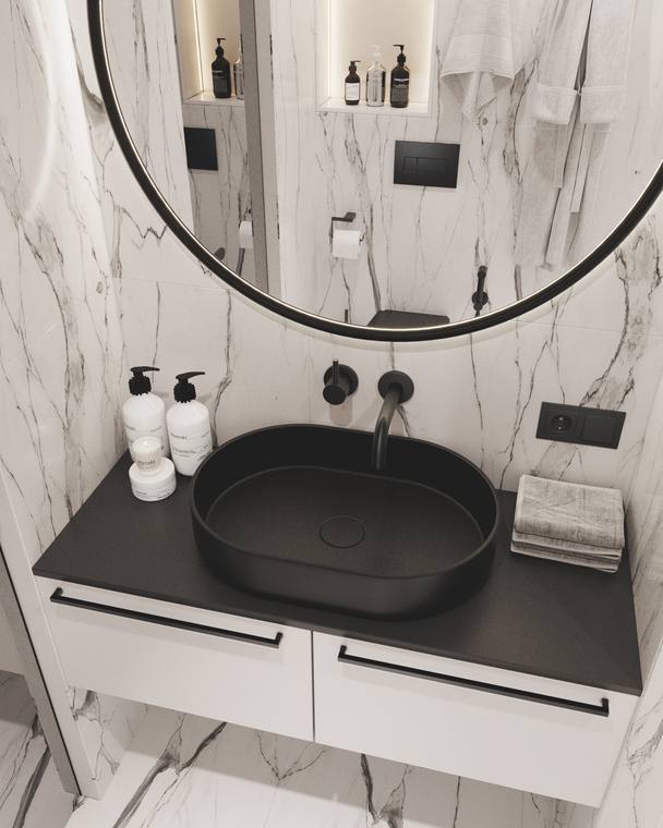 Madrid Apartment — en-suite bathroom
