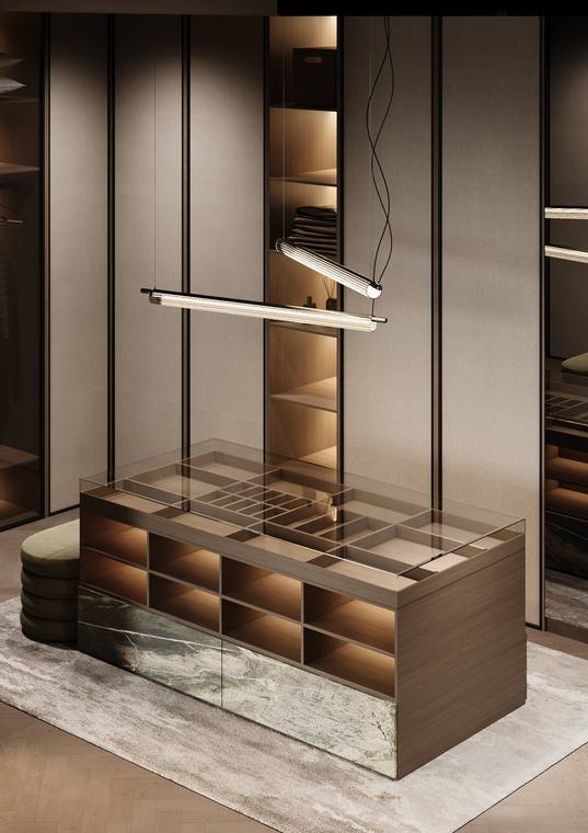 Marbella Villa — walk-in wardrobe